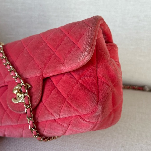 SOLD - CHANEL Pink Velvet Mini Rectangular Flap Bag Diamond Coco Crush Flap Bag - Picture 5 of 11
